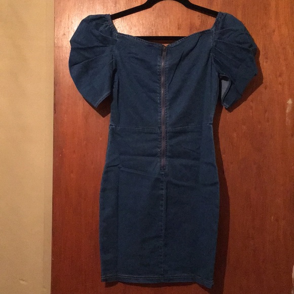 Ruffle Bodycon Dress - Picture 3 of 3